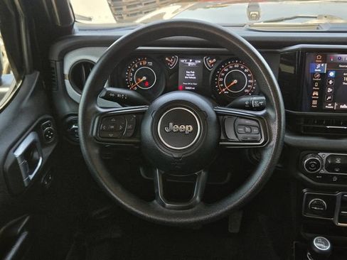 Used 2024 Jeep Gladiator Sport AWD/4WD image 23