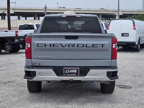 Used 2024 Chevrolet Silverado 1500 LT AWD/4WD image 6