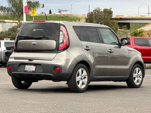 Used 2018 Kia Soul image 5