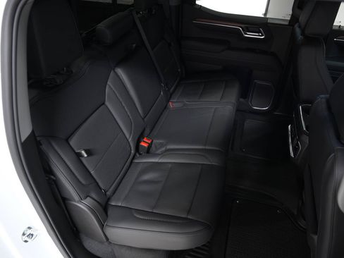 Used 2026 GMC Sierra 1500 Denali AWD/4WD image 16