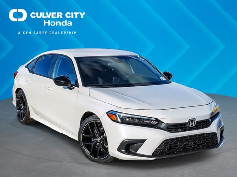 Used 2023 Honda Civic Sport image 1