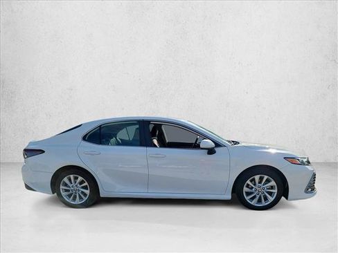 Used 2024 Toyota Camry LE FWD image 4