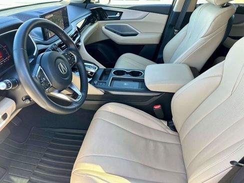 Certified 2025 Acura MDX w/ Technology Package image 8