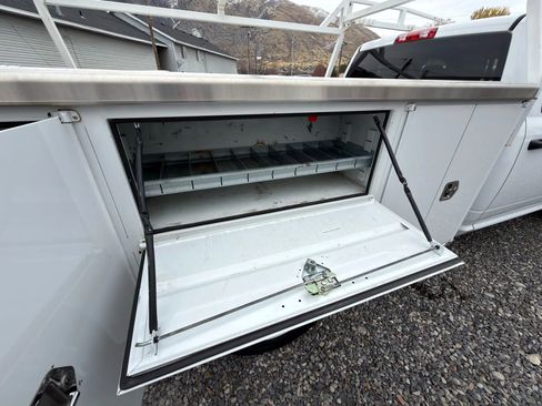 Used 2022 RAM 2500 Tradesman w/ Protection Group image 12