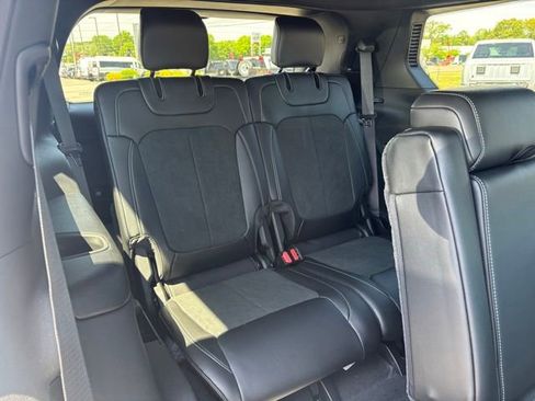 New 2026 Jeep Grand Cherokee L 4WD image 10