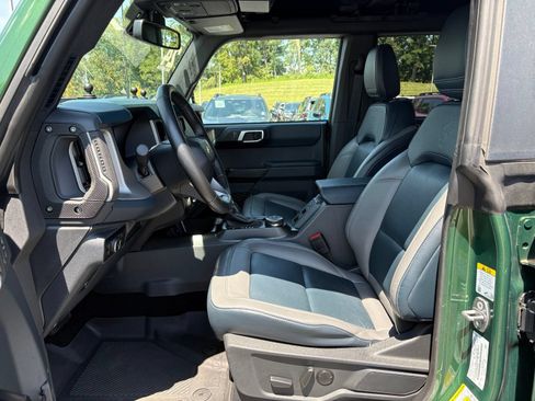 Used 2024 Ford Bronco Outer Banks w/ Sasquatch Package AWD/4WD image 28