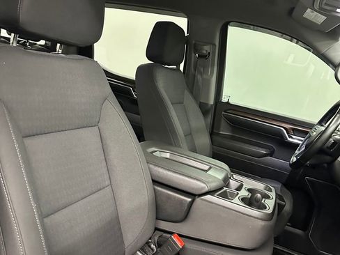 Used 2023 Chevrolet Silverado 1500 LT image 39