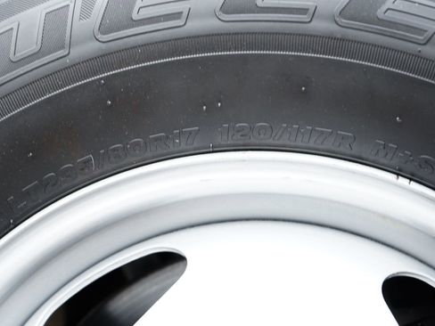 Used 2018 Chevrolet Silverado 3500 W/T image 36