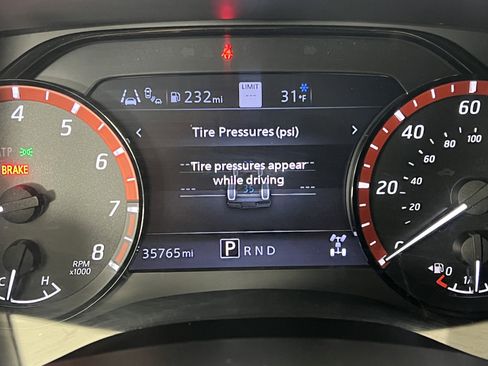 Used 2022 Nissan Frontier PRO-4X w/ Technology Package image 26