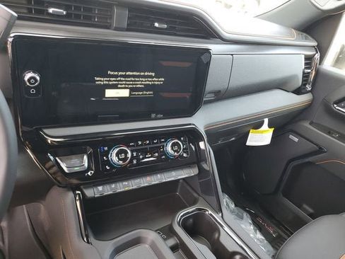 New 2026 GMC Sierra 2500 AT4 w/ AT4 Premium Plus Package AWD/4WD image 28