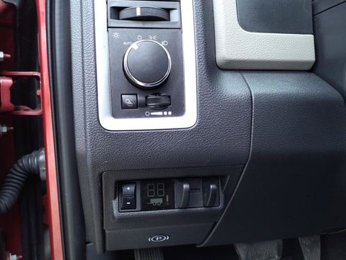 Used 2012 RAM 1500 Classic SLT w/ Luxury Group image 20