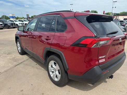 Used 2019 Toyota RAV4 XLE w/ Convenience Package AWD/4WD image 8