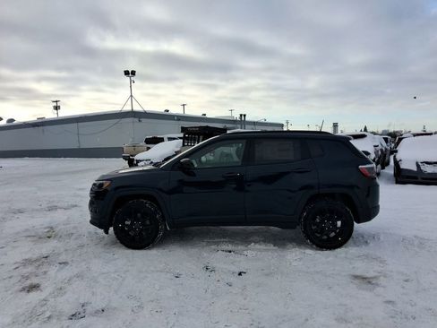 New 2026 Jeep Compass Latitude image 5