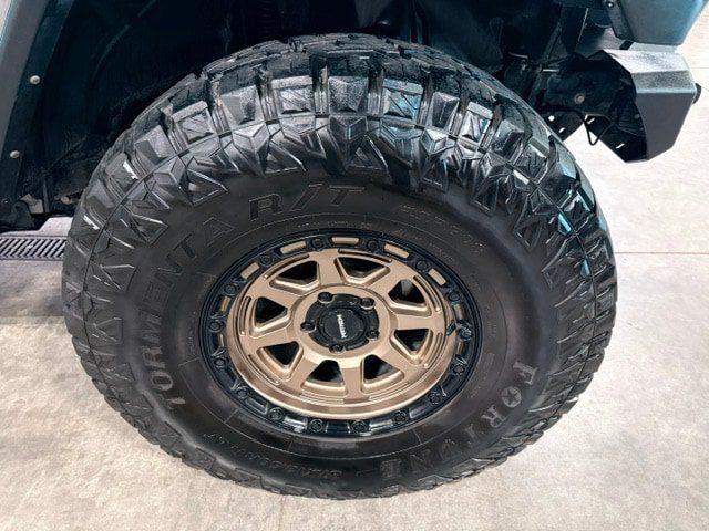 Used 2022 Jeep Gladiator Sport AWD/4WD image 4