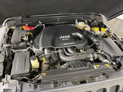 Used 2021 Jeep Wrangler Unlimited Sport image 31