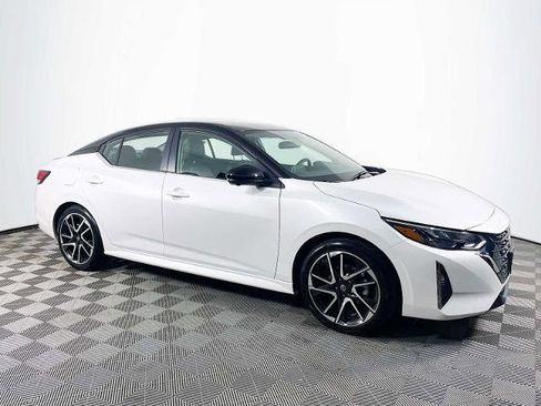 Certified 2024 Nissan Sentra SR w/ SR Premium Package image 3