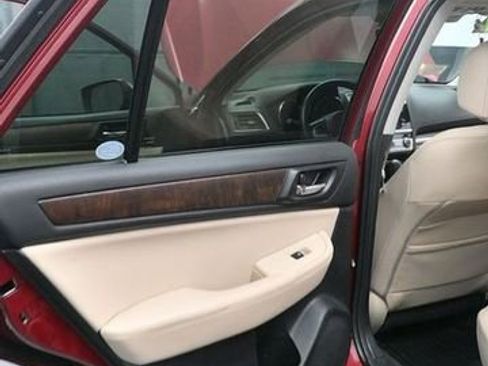 Used 2017 Subaru Outback 2.5i Limited AWD/4WD image 12