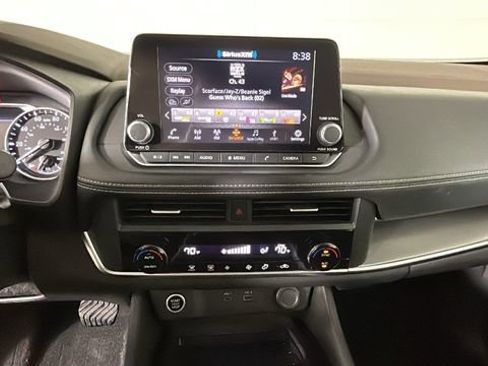 Used 2023 Nissan Rogue SV AWD/4WD image 24