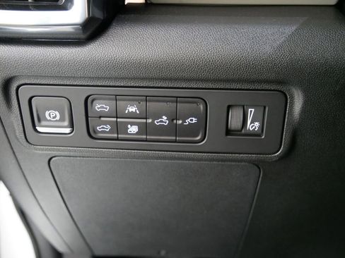 New 2026 GMC Hummer EV 4x4 Crew Cab w/ Battery Pack, 24 Module Pack image 17