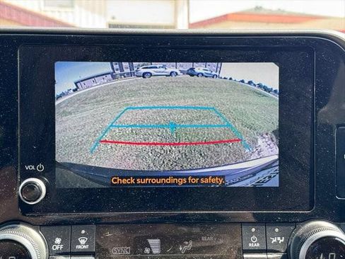 Used 2023 Toyota Highlander L FWD image 52