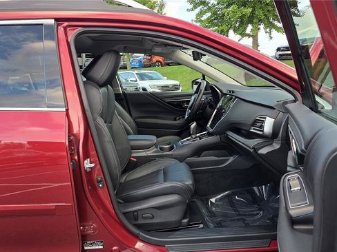 Used 2025 Subaru Outback Touring XT AWD/4WD image 30
