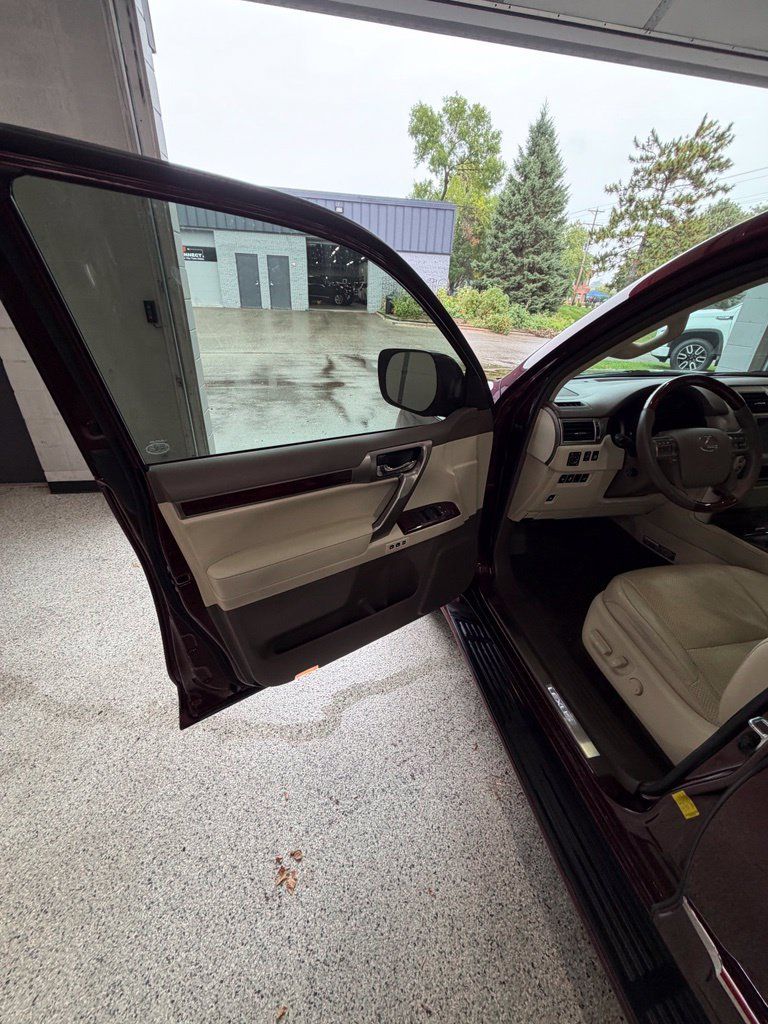 Used 2012 Lexus GX 460 Premium AWD/4WD image 19