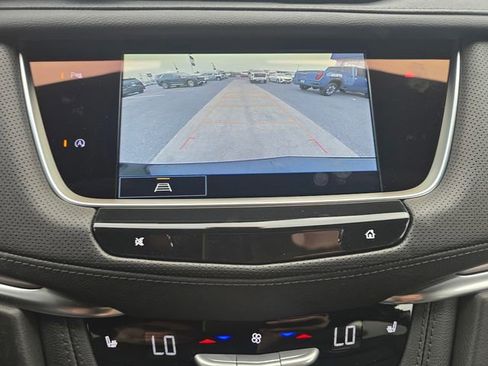 New 2026 Cadillac XT5 Luxury image 22