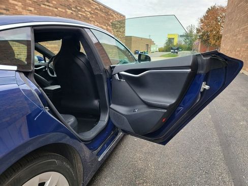 Used 2017 Tesla Model S image 23