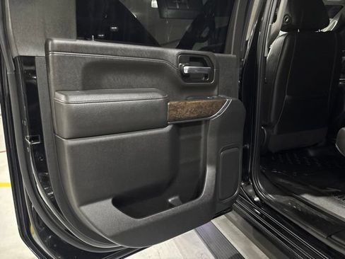 Used 2020 GMC Sierra 2500 Denali w/ Denali Ultimate Package AWD/4WD image 19