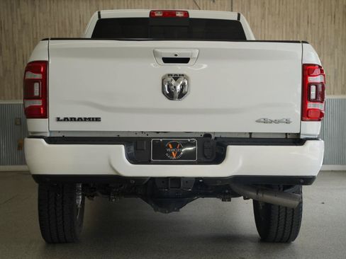 Used 2024 RAM 2500 Laramie w/ Safety Group AWD/4WD image 9