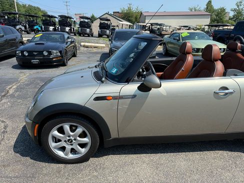 Used 2007 MINI Cooper Convertible FWD image 4
