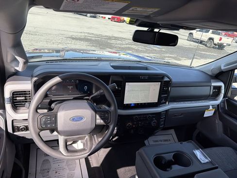New 2026 Ford F350 XLT w/ XLT Premium Package AWD/4WD image 14