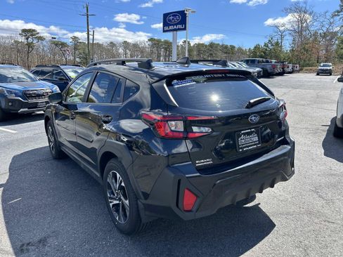Used 2025 Subaru Crosstrek 2.5i Premium AWD/4WD image 5