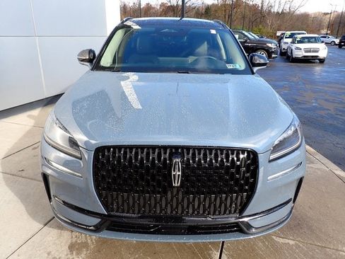 New 2026 Lincoln Corsair Premiere image 9