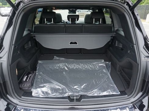 New 2025 Mercedes-Benz GLB 250 4MATIC image 18