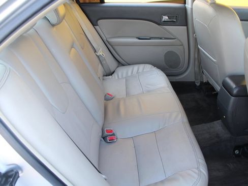 Used 2012 Ford Fusion SEL FWD image 28