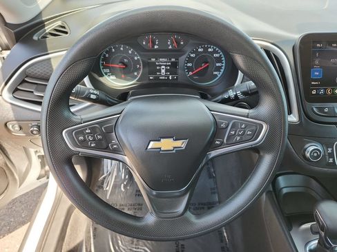 Used 2024 Chevrolet Malibu LS FWD image 18