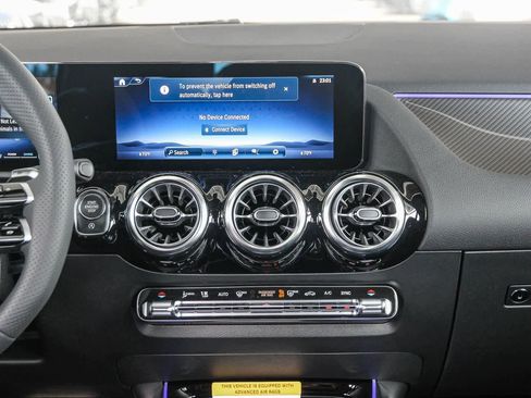 New 2026 Mercedes-Benz GLA 35 AMG 4MATIC image 15