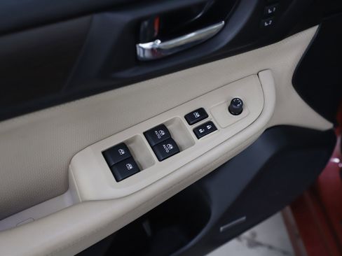 Used 2016 Subaru Legacy 3.6R Limited image 18