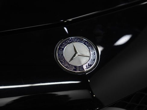 Used 2013 Mercedes-Benz SL 550 image 29