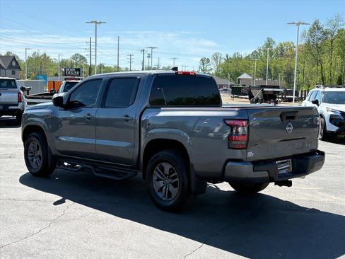 Used 2025 Nissan Frontier SV AWD/4WD image 28