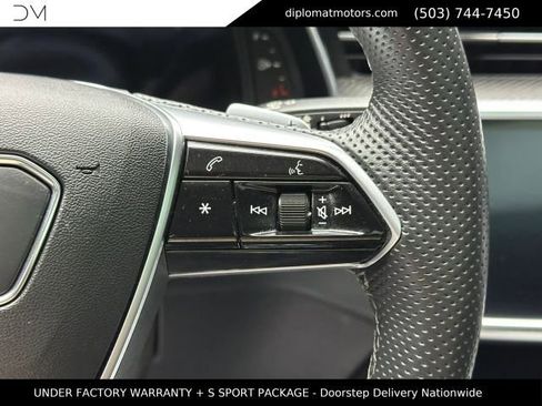 Used 2023 Audi S7 Premium Plus w/ Premium Plus Package AWD/4WD image 30