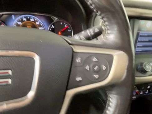 Used 2018 GMC Acadia Denali w/ Technology Package AWD/4WD image 27