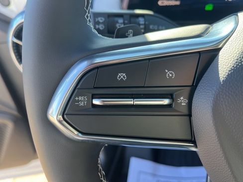 New 2026 Chevrolet Equinox EV LT image 16