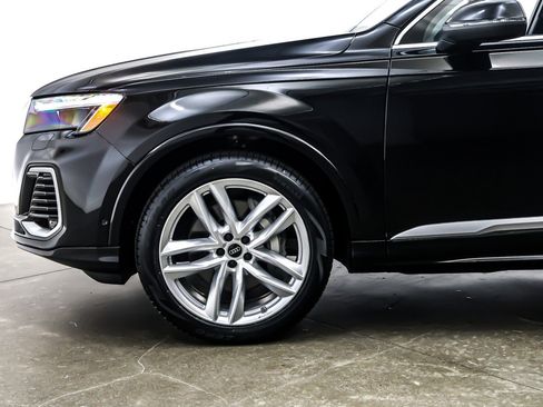 Used 2025 Audi Q7 3.0T Premium Plus w/ Premium Plus Package image 11