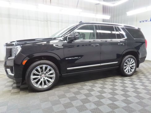 Used 2024 GMC Yukon Denali w/ Max Trailering Package AWD/4WD image 9