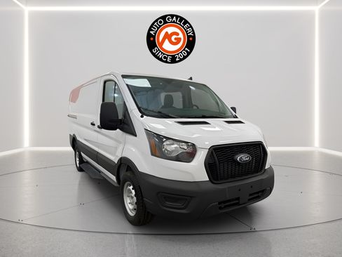 Used 2024 Ford Transit 250 Low Roof RWD image 1