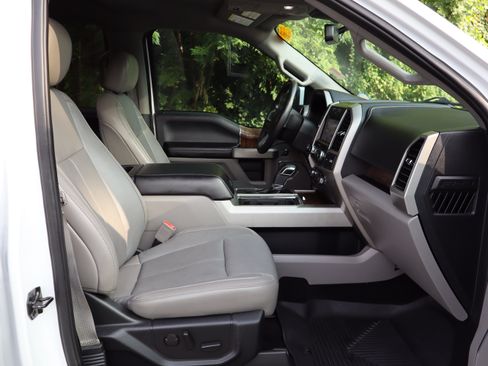 Used 2019 Ford F150 Lariat AWD/4WD image 34