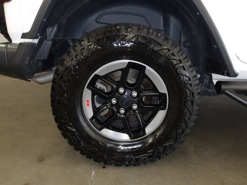 Used 2018 Jeep Wrangler Unlimited Rubicon AWD/4WD image 21