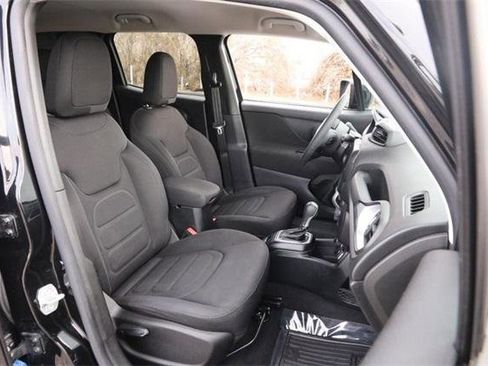 Used 2019 Jeep Renegade Latitude image 26